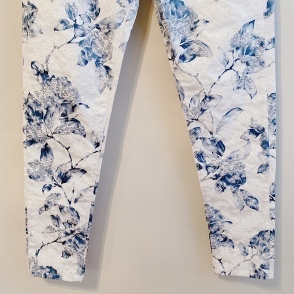 Guess Skinny Ultra Low Rise Floral Printed Jeans - Picture 4 of 11